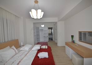 Трехэтажная вилла планировкой 4+1 в Фетхие