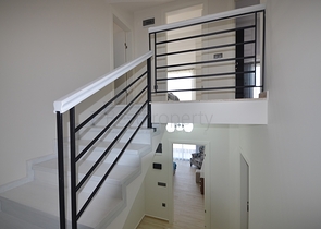 Трехэтажная вилла планировкой 4+1 в Фетхие