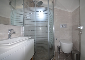 Трехэтажная вилла планировкой 4+1 в Фетхие