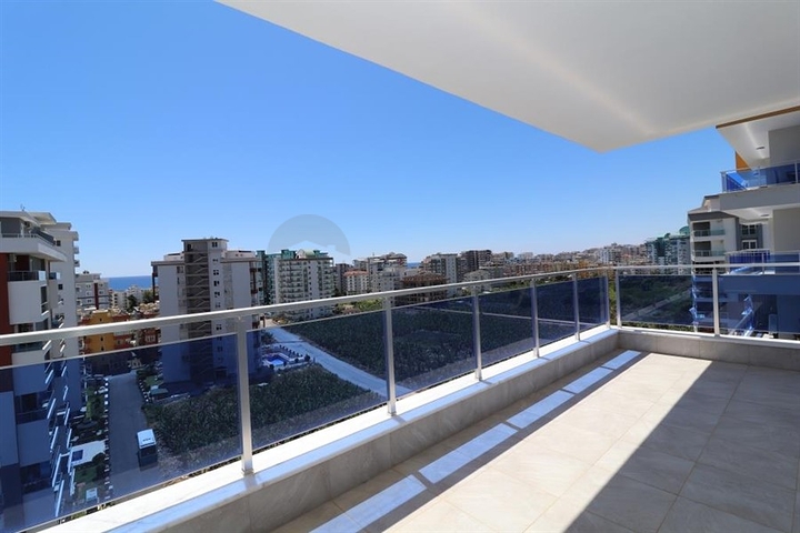 Трехкомнатная квартира в красивом комплексе