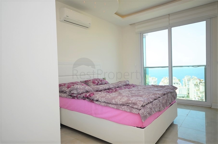 1+1 в Махмутларе с видом на море