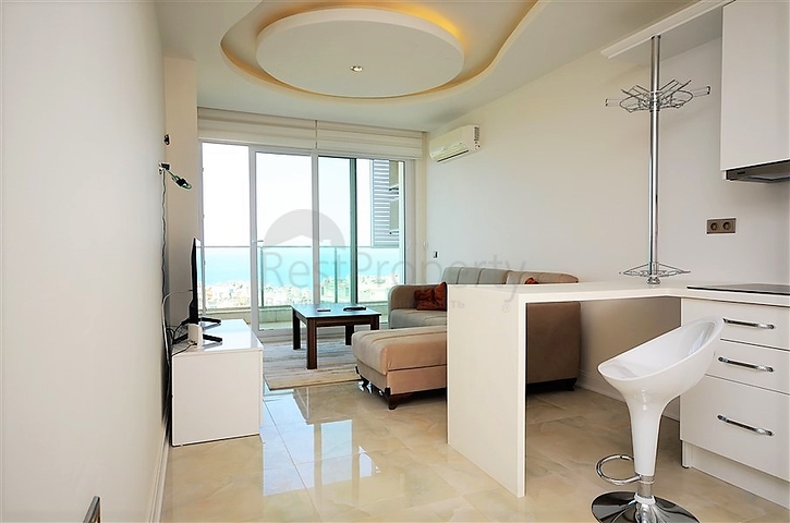 1+1 в Махмутларе с видом на море