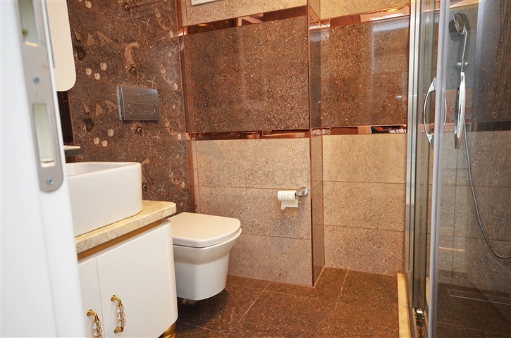 1+1 в Махмутларе с видом на море