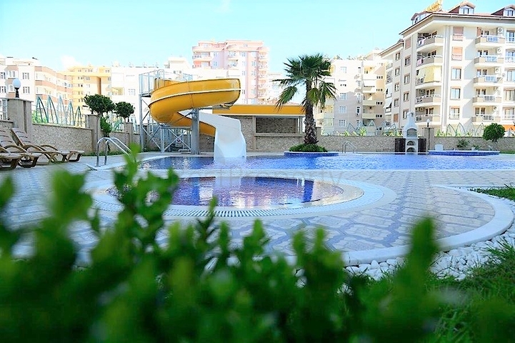 1+1 в Махмутларе с видом на море