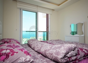 1+1 в Махмутларе с видом на море