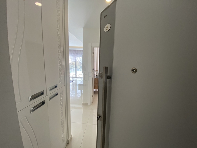 Просторная квартира 1+1 с мебелью в Махмутларе