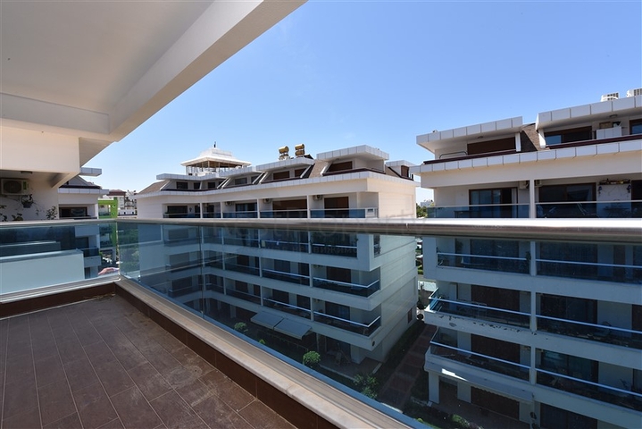 Пентхаус с видом на горную реку Дим-Чай