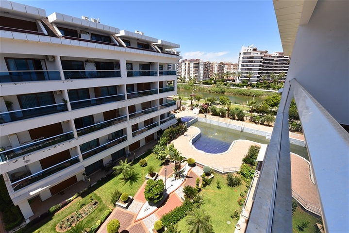 Пентхаус с видом на горную реку Дим-Чай