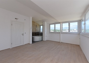 Пентхаус с видом на горную реку Дим-Чай