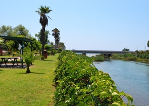 Пентхаус с видом на горную реку Дим-Чай