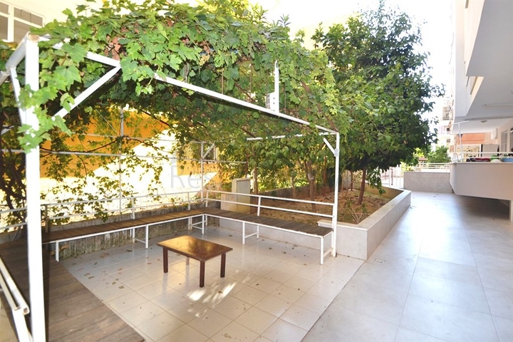 Недорогая меблированная квартира 2+1 в Махмутларе