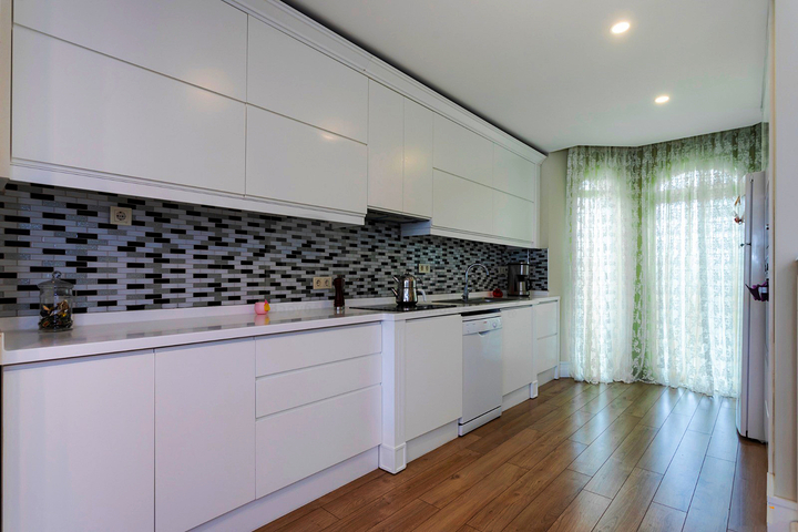 Вилла 3+1 в комплексе в районе Дошемеальты Анталья