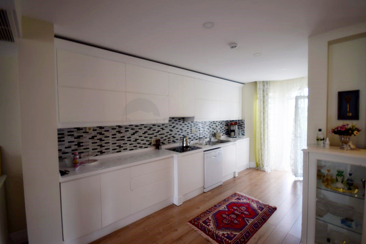 Вилла 3+1 в комплексе в районе Дошемеальты Анталья