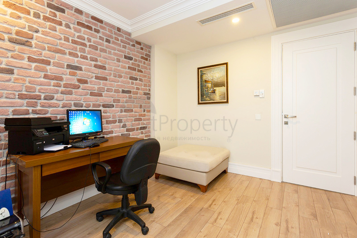 Вилла 3+1 в комплексе в районе Дошемеальты Анталья