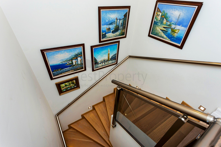 Вилла 3+1 в комплексе в районе Дошемеальты Анталья