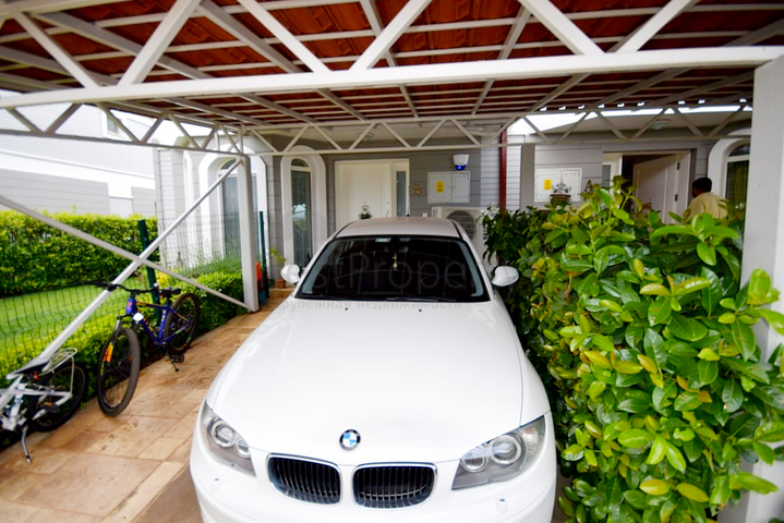 Вилла 3+1 в комплексе в районе Дошемеальты Анталья