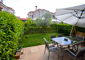 Вилла 3+1 в комплексе в районе Дошемеальты Анталья