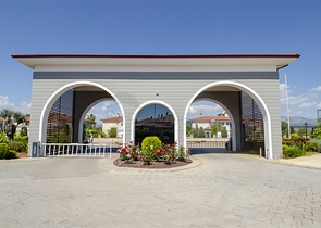 Вилла 3+1 в комплексе в районе Дошемеальты Анталья