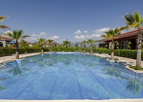 Вилла 3+1 в комплексе в районе Дошемеальты Анталья