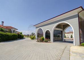 Вилла 3+1 в комплексе в районе Дошемеальты Анталья