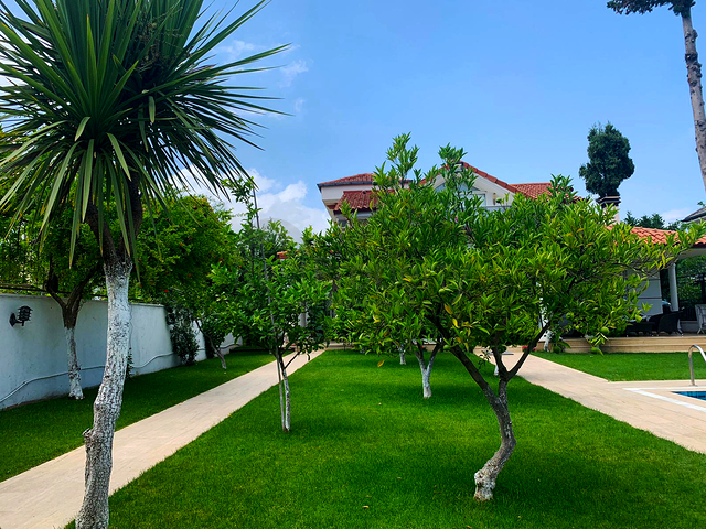 Вилла 3+1 с мебелью в самом центре города Кемера