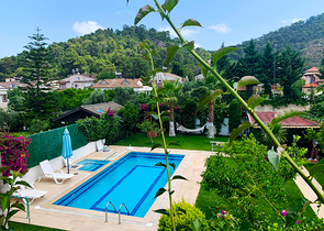 Вилла 3+1 с мебелью в самом центре города Кемера