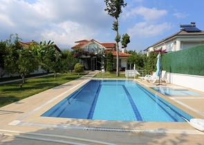 Вилла 3+1 с мебелью в самом центре города Кемера