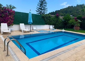 Вилла 3+1 с мебелью в самом центре города Кемера