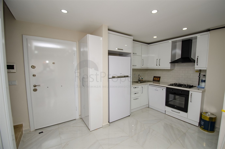 Квартира 3+1 с мебелью в Сарысу Коньяалты