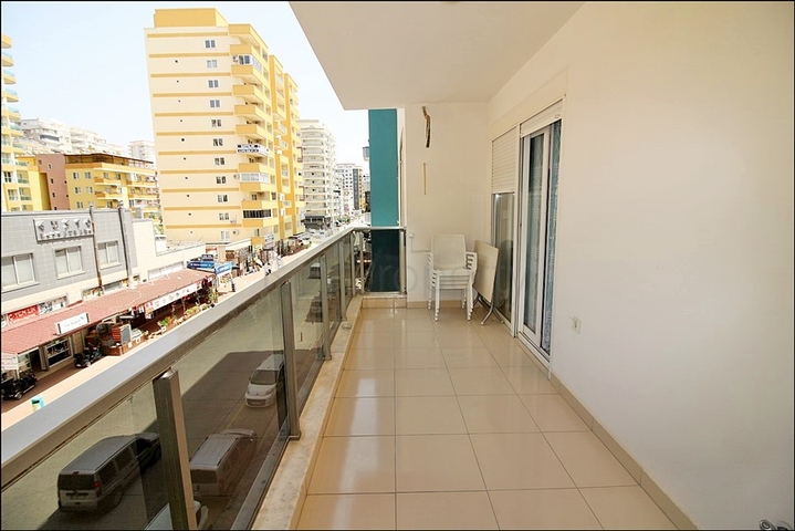 Меблированная трехкомнатная квартира в Махмутларе