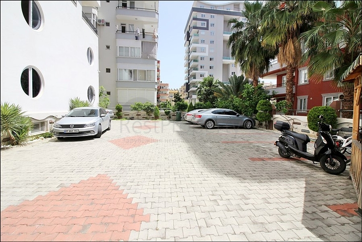 Меблированная трехкомнатная квартира в Махмутларе