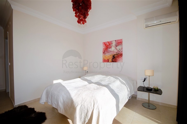 Трёхкомнатная квартира с видом на пляж Клеопатры