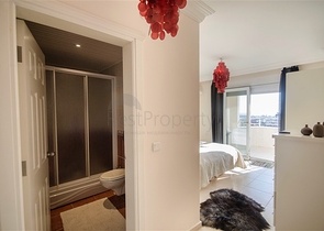 Трёхкомнатная квартира с видом на пляж Клеопатры