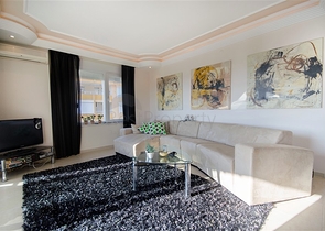 Трёхкомнатная квартира с видом на пляж Клеопатры