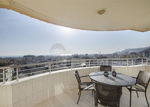 Трёхкомнатная квартира с видом на пляж Клеопатры