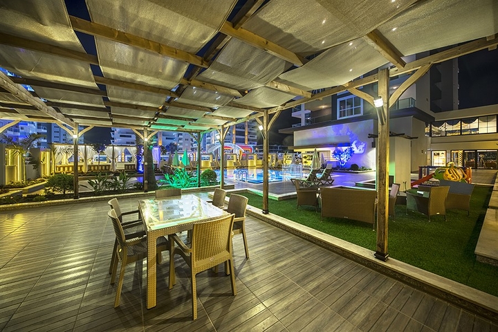 Меблированная двухкомнатная квартира в Махмутларе