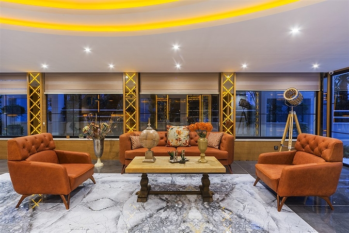 Меблированная двухкомнатная квартира в Махмутларе