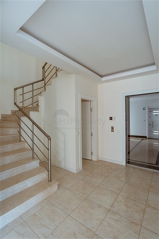 Просторный пентхаус для большой семьи