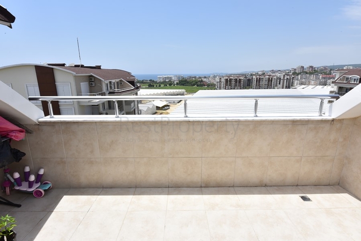 Пентхаус 3+1 для большой семьи в районе Авсаллар, Алания