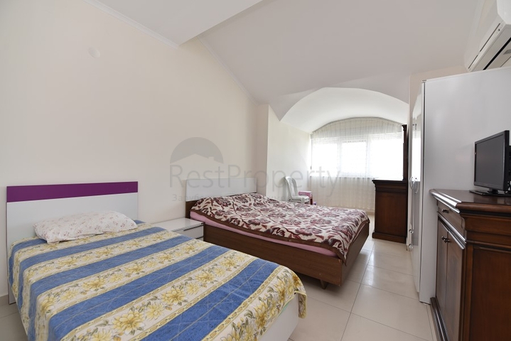 Пентхаус 3+1 для большой семьи в районе Авсаллар, Алания