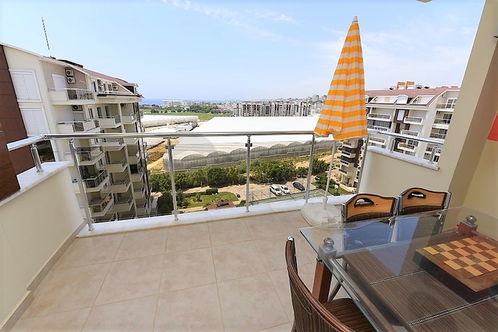 Пентхаус 3+1 для большой семьи в районе Авсаллар, Алания