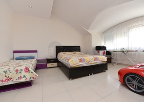 Пентхаус 3+1 для большой семьи в районе Авсаллар, Алания