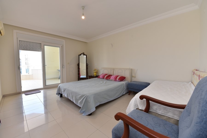 Просторная трёхкомнатная квартира в районе Махмутлар