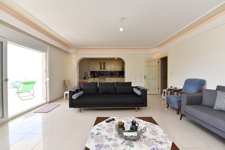 Просторная трёхкомнатная квартира в районе Махмутлар