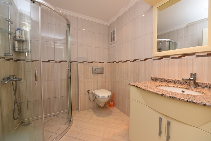 Просторная трёхкомнатная квартира в районе Махмутлар