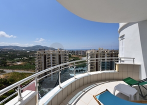 Просторная трёхкомнатная квартира в районе Махмутлар