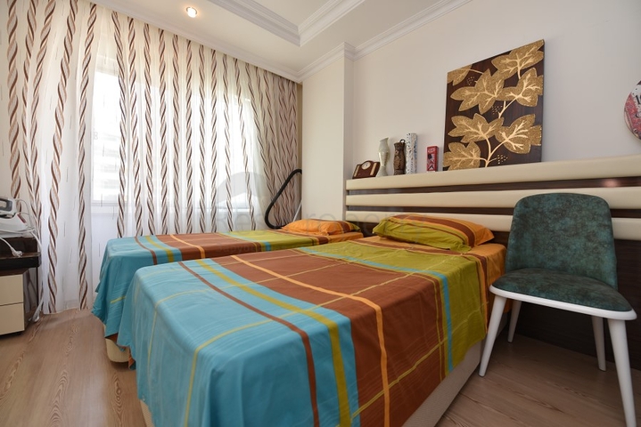 Меблированная квартира в районе Авсаллар с видом на море