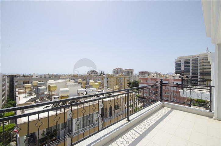 Пентхаус 3+1 от собственника в районе Махмутлар