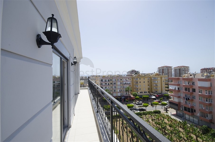 Пентхаус 3+1 в новом комплексе Махмутлара