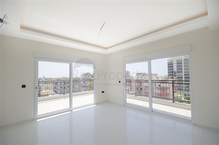 Пентхаус 3+1 в новом комплексе Махмутлара